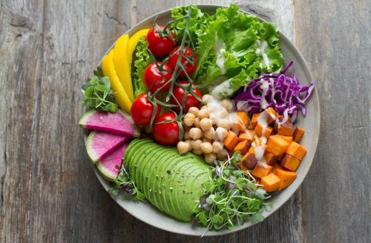 Ilustrasi makanan vegetarian. (unsplash)