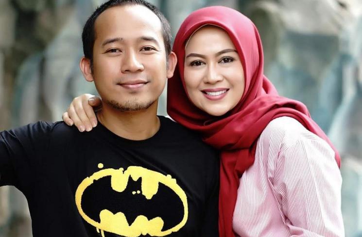 Denny Cagur bersama sang istri. (Instagram/@shantydenny)